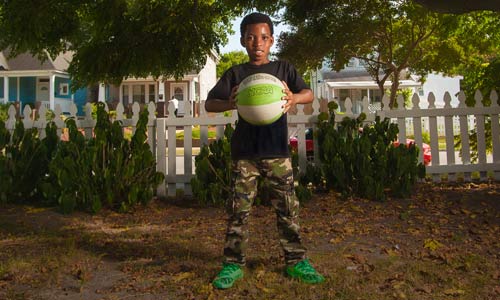 Nasair Smith with basketball